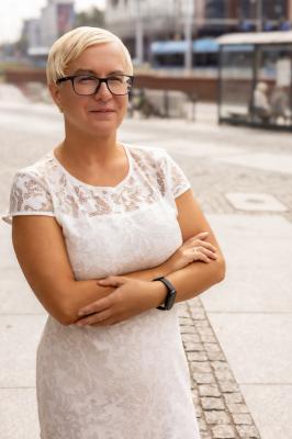 Świat Nieruchomości - agent Renata Zgagacz